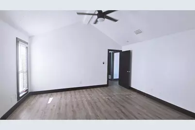 1933 Oakbluff Drive, Carrollton, TX 75007 - Photo 19