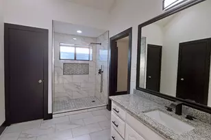 1933 Oakbluff Dr, Carrollton, TX 75007 - Photo 17