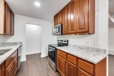 6627 Parkview Drive, North Richland Hills, TX 76182 - Photo 9