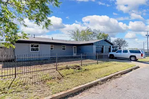 4200 Kenwood Ct, Fort Worth, TX 76103 - Photo 23