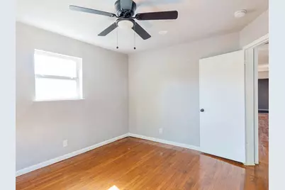 4200 Kenwood Court #B, Fort Worth, TX 76103 - Photo 13