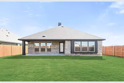 416 Carnero Drive, Granbury, TX 76049 - Photo 31