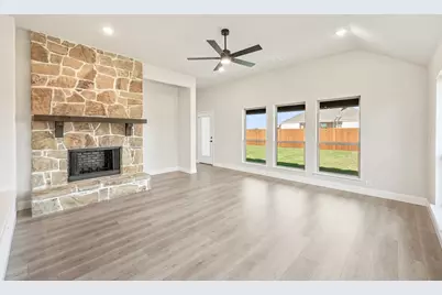 416 Carnero Drive, Granbury, TX 76049 - Photo 19