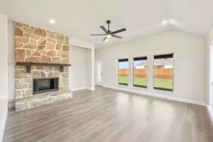 416 Carnero Dr, Granbury, TX 76049 - Photo 19