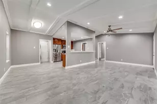 2507 Hightrail Dr, Carrollton, TX 75006 - Photo 7