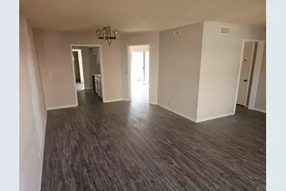 88 Townhouse Lane #L88, Corpus Christi, TX 78412 - Photo 3