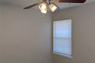 4725 Leonard St, Forest Hill, TX 76119 - Photo 11