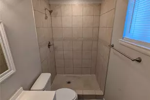 4725 Leonard St, Forest Hill, TX 76119 - Photo 17