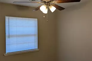 4725 Leonard St, Forest Hill, TX 76119 - Photo 13