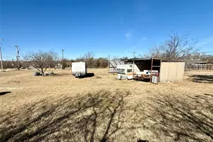 720 E Leslie St, Hamilton, TX 76531 - Photo 27