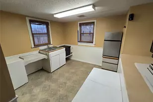 322 Capps St, Marlin, TX 76661 - Photo 25