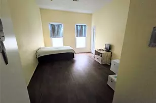 322 Capps St, Marlin, TX 76661 - Photo 9