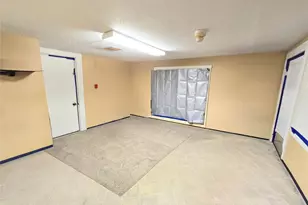 322 Capps St, Marlin, TX 76661 - Photo 23