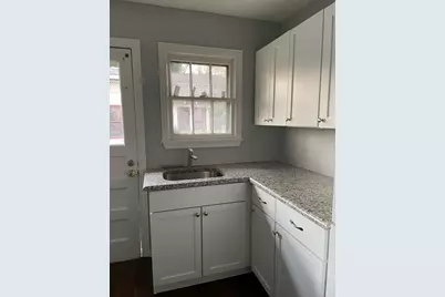 210 W Willingham Street #B, Cleburne, TX 76033 - Photo 7