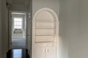 210 W Willingham St, Cleburne, TX 76033 - Photo 9