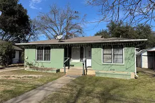 210 W Willingham St, Cleburne, TX 76033 - Photo 1