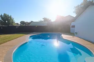 1933 Oakbluff Dr, Carrollton, TX 75007 - Photo 25