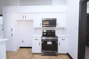 1933 Oakbluff Dr, Carrollton, TX 75007 - Photo 3