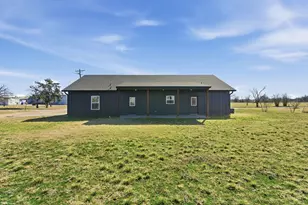 709 Harris St, Cisco, TX 76471 - Photo 31
