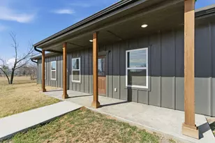 709 Harris St, Cisco, TX 76471 - Photo 3