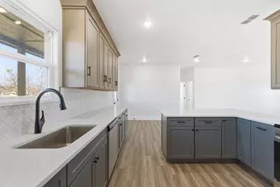 709 Harris Street, Cisco, TX 76471 - Photo 9