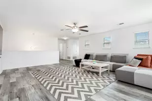 1801 Lynnwood Hills Dr, Fort Worth, TX 76112 - Photo 13