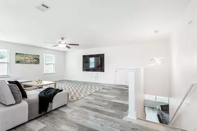 1801 Lynnwood Hills Drive, Fort Worth, TX 76112 - Photo 11