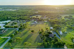510 W County Rd 714, Burleson, TX 76028 - Photo 1