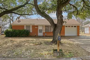 1302 Ann Arbor Dr, Corsicana, TX 75110 - Photo 1