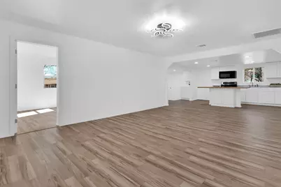 909 E Sears Street, Denison, TX 75021 - Photo 11