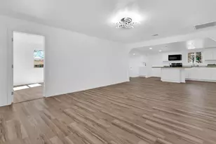 909 E Sears St, Denison, TX 75021 - Photo 11