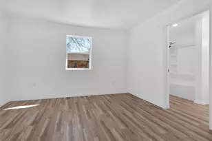 909 E Sears St, Denison, TX 75021 - Photo 17