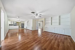 1306 Carr St, Hillsboro, TX 76645 - Photo 9