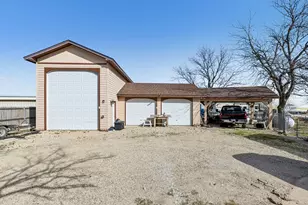 1012 Cowling Rd, Sanger, TX 76266 - Photo 25