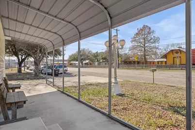 220 N Houston Street, Edgewood, TX 75117 - Photo 25