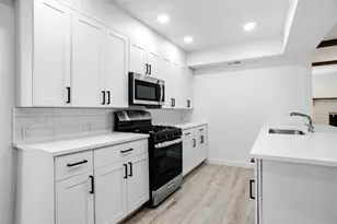 3825 Old Faithful Ct, Irving, TX 75062 - Photo 9