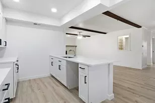 3825 Old Faithful Ct, Irving, TX 75062 - Photo 9