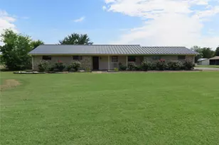 3714 Deaver Rd, Sherman, TX 75092 - Photo 1