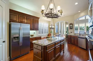 9106 Cochran Bluff Ln, Dallas, TX 75220 - Photo 15