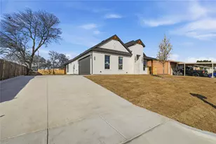 6112 Yeary St, Fort Worth, TX 76135 - Photo 3