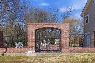 305 Davis Street N, Sulphur Springs, TX 75482 - Photo 29