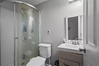 809 Burleson Street, Grand Prairie, TX 75050 - Photo 21