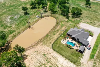 1466 County Road 1270, Alvord, TX 76225 - Photo 7