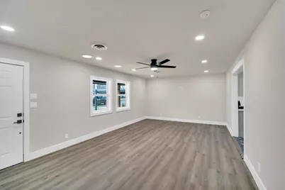 203 W Avenue K, Midlothian, TX 76065 - Photo 13