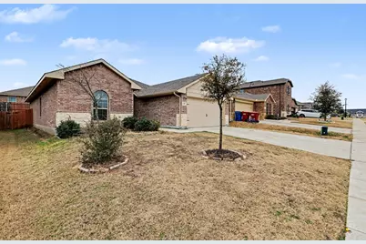 111 Dartmouth Avenue, Farmersville, TX 75442 - Photo 3