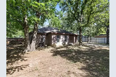 5720 Frisco Avenue, Forest Hill, TX 76119 - Photo 25