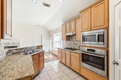 6208 Eagle Creek Drive, Flower Mound, TX 75028 - Photo 13