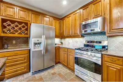 9126 Cochran Heights Drive, Dallas, TX 75220 - Photo 11