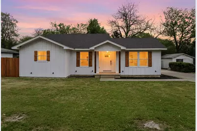 1019 E Walnut Street, Hillsboro, TX 76645 - Photo 1