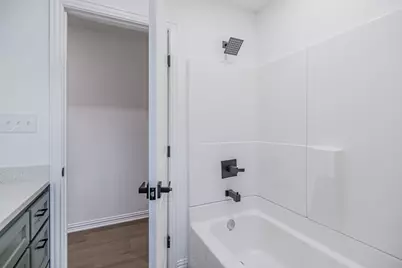 1019 E Walnut Street, Hillsboro, TX 76645 - Photo 15